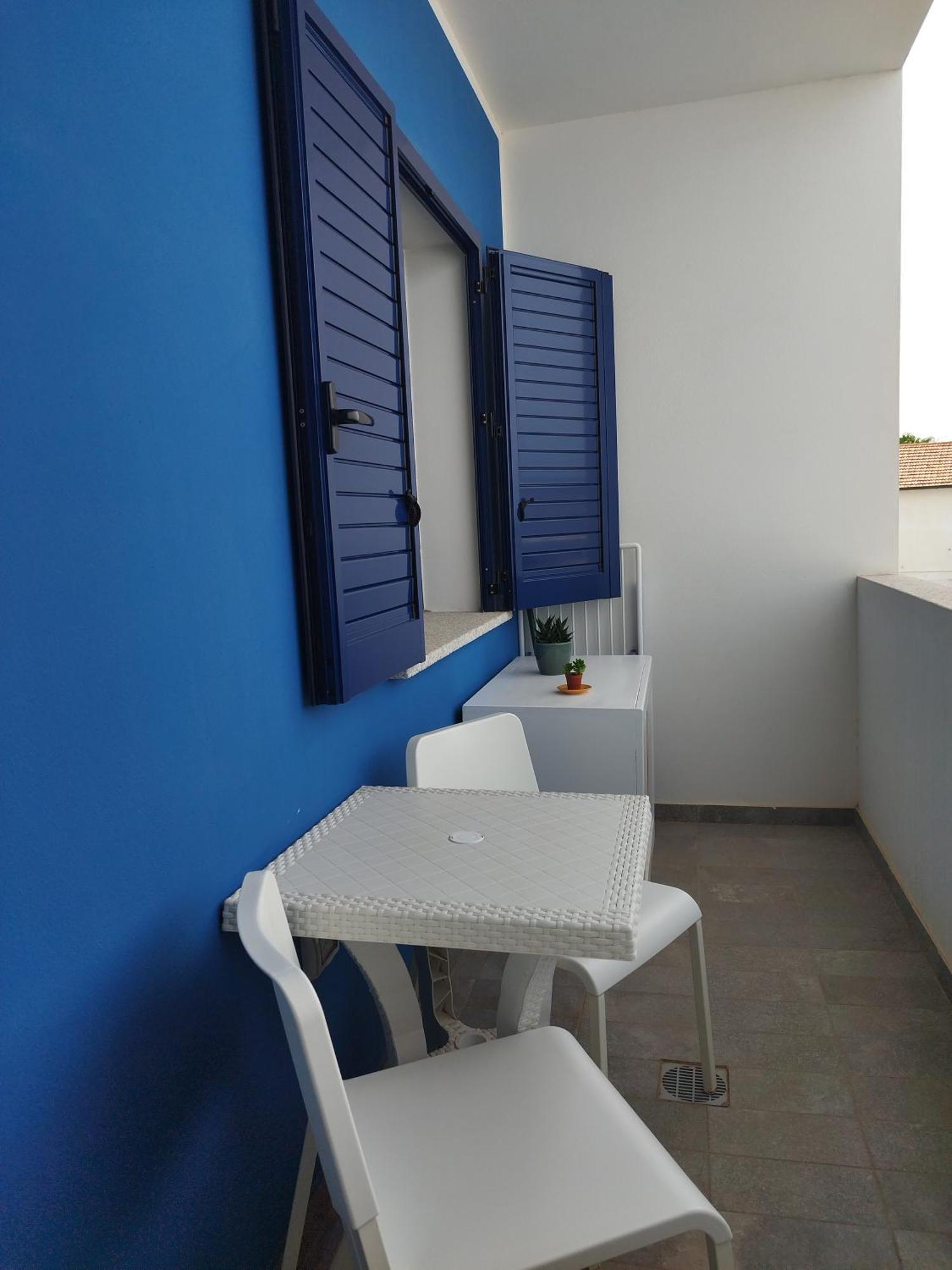 Sky And Sea Apartment Calasetta Exterior photo
